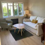Casina Branca De A Cabana, * Ferrol