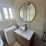 Casina Branca De A Cabana, * Ferrol